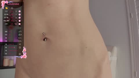 Estee online show from September 9, 2025, 6:29 pm