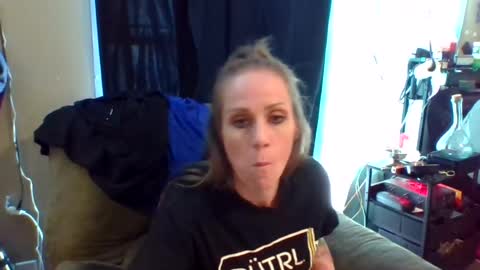 Snapshot of sexytillygurl chatting on June 15, 2026, 4:53 pm sexytillygurl online show from June 15, 2026, 4:53 pm