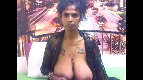 sexyva4u2luv online show from March 5, 2025, 11:05 pm