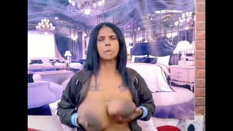 sexyva4u2luv online show from June 24, 2026, 6:45 am