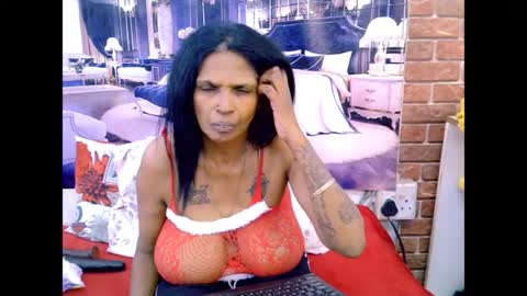 sexyva4u2luv online show from June 24, 2026, 6:51 pm