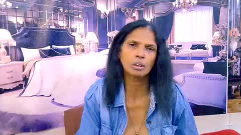 sexyva4u2luv online show from July 24, 2026, 6:22 am