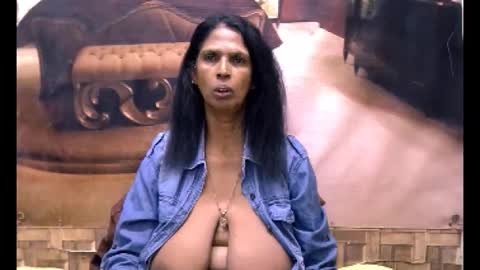 sexyva4u2luv online show from August 1, 2026, 8:41 pm