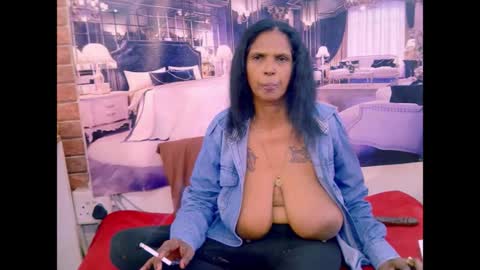 sexyva4u2luv online show from August 6, 2026, 6:48 am