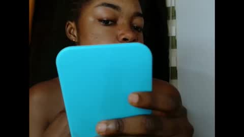 Blue online show from November 6, 2025, 9:21 am