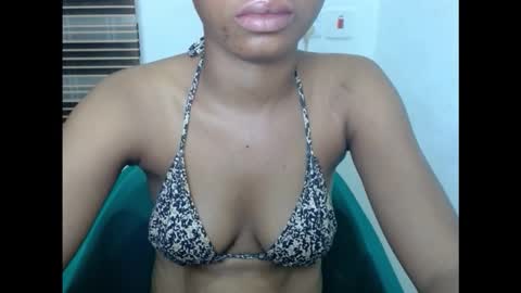 sexyxpeach online show from February 4, 2026, 8:36 pm