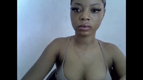 Snapshot of sexyxpeach chatting on March 16, 2026, 12:53 pm sexyxpeach online show from March 16, 2026, 12:53 pm