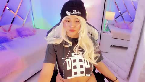 KATY  online show from February 2, 2026, 4:00 am