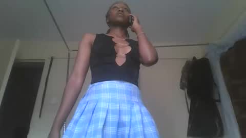 Snapshot of sexyy_tiny chatting on September 15, 2025, 10:48 am Mel online show from September 15, 2025, 10:48 am