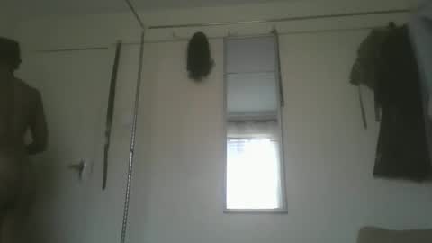 Snapshot of sexyy_tiny chatting on September 29, 2025, 12:10 pm Mel online show from September 29, 2025, 12:10 pm