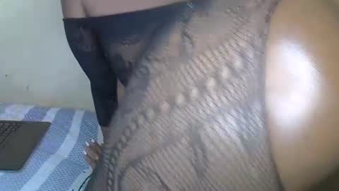 sexyzolin online show from June 19, 2026, 7:23 am