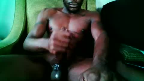 seymourjohnson_ online show from October 29, 2025, 9:05 pm