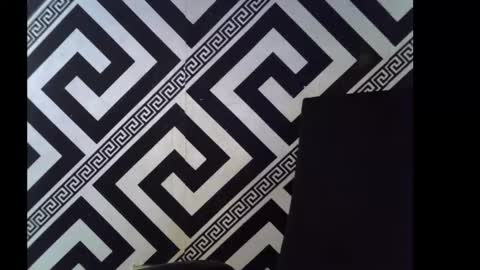 Snapshot of sezy_petite chatting on September 24, 2025, 10:35 pm Wealth online show from September 24, 2025, 10:35 pm