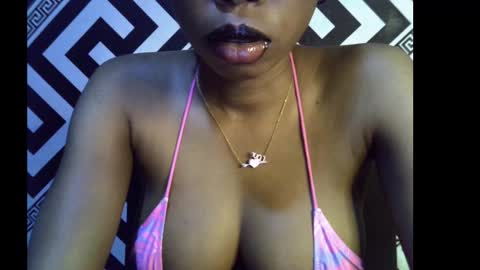 Snapshot of sezy_petite chatting on October 8, 2025, 7:50 am Wealth online show from October 8, 2025, 7:50 am