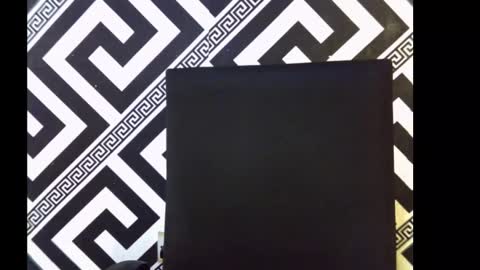 Snapshot of sezy_petite chatting on October 8, 2025, 7:55 pm Wealth online show from October 8, 2025, 7:55 pm