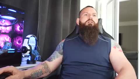 SouthFloridaStr8guy online show from May 1, 2026, 1:37 pm