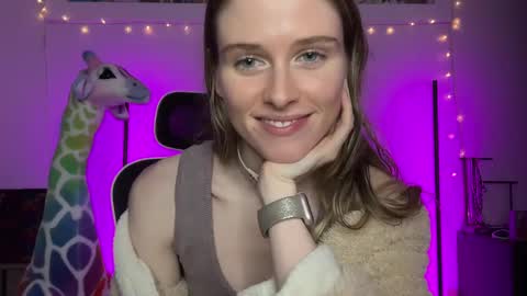 Snapshot of shadebabe chatting on December 7, 2024, 11:07 am shadebabe online show from December 7, 2024, 11:07 am