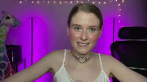Snapshot of shadebabe chatting on February 9, 2025, 8:11 am shadebabe online show from February 9, 2025, 8:11 am