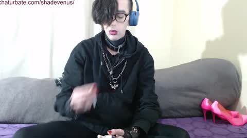 shadevenus online show from December 14, 2025, 11:26 am