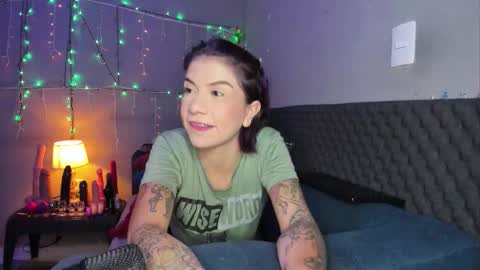 Snapshot of shadia_squirt chatting on September 24, 2025, 7:50 pm shadia online show from September 24, 2025, 7:50 pm