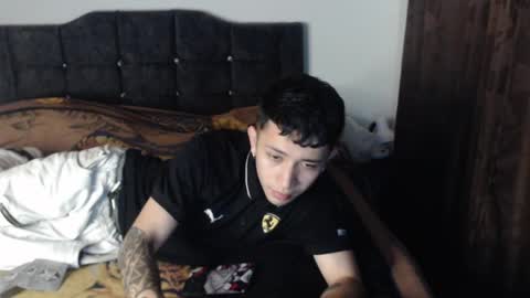 Snapshot of shadow_men_ chatting on April 23, 2026, 5:52 am james online show from April 23, 2026, 5:52 am