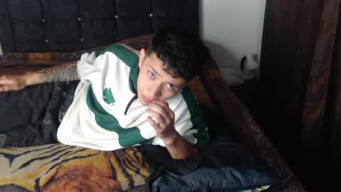 Snapshot of shadow_men_ chatting on April 27, 2026, 6:44 am james online show from April 27, 2026, 6:44 am
