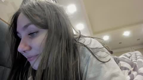 shadow_raffi online show from January 14, 2025, 3:32 am