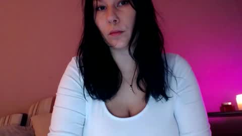 Snapshot of shakeit_good chatting on October 21, 2025, 6:03 am Mila online show from October 21, 2025, 6:03 am