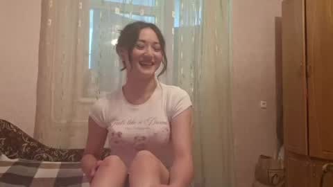 Lily online show from June 26, 2026, 3:27 pm