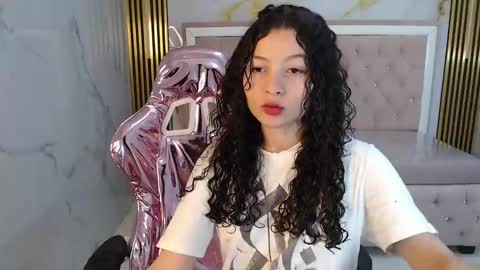 Shalon  online show from December 17, 2024, 1:05 pm