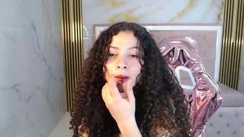 Shalon  online show from December 30, 2024, 4:08 pm