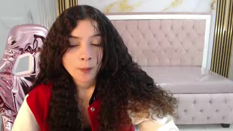 Shalon  online show from January 22, 2025, 1:21 pm