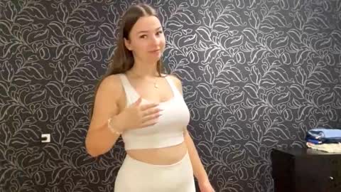 Iris online show from September 15, 2025, 4:07 pm