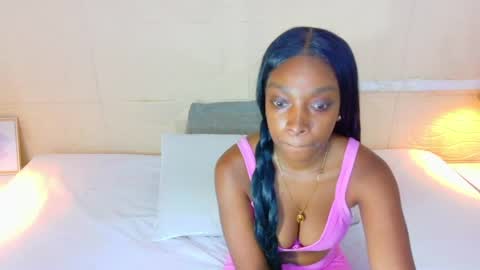 Snapshot of shamira_moore chatting on April 21, 2026, 6:44 pm Catalina online show from April 21, 2026, 6:44 pm