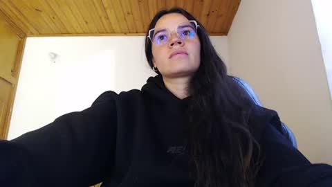 Snapshot of shanel_lozano chatting on June 22, 2026, 9:01 pm shanel_lozano online show from June 22, 2026, 9:01 pm