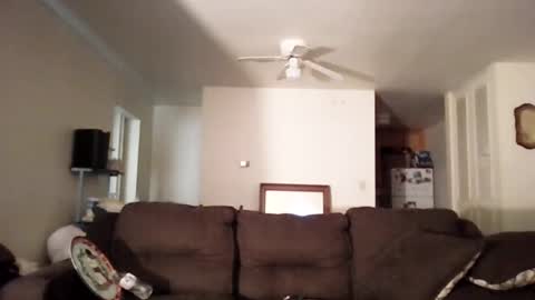 Snapshot of shanelllovings chatting on May 17, 2026, 5:20 pm shanelllovings online show from May 17, 2026, 5:20 pm