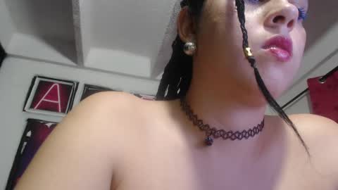 Snapshot of shanellmoore chatting on December 22, 2024, 11:09 pm Shanell Moore online show from December 22, 2024, 11:09 pm