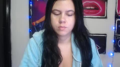 Snapshot of shanellmoore chatting on February 6, 2025, 10:48 am Shanell Moore online show from February 6, 2025, 10:48 am