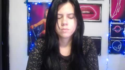 Snapshot of shanellmoore chatting on February 13, 2025, 9:41 am Shanell Moore online show from February 13, 2025, 9:41 am