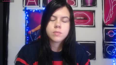 Snapshot of shanellmoore chatting on March 5, 2025, 10:44 am Shanell Moore online show from March 5, 2025, 10:44 am