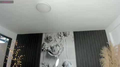 Snapshot of shaniadaniels chatting on March 1, 2026, 10:12 pm ShaniaDaniels online show from March 1, 2026, 10:12 pm