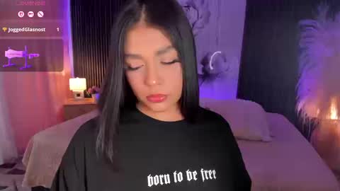 Snapshot of shaniadaniels chatting on March 18, 2026, 10:13 pm ShaniaDaniels online show from March 18, 2026, 10:13 pm