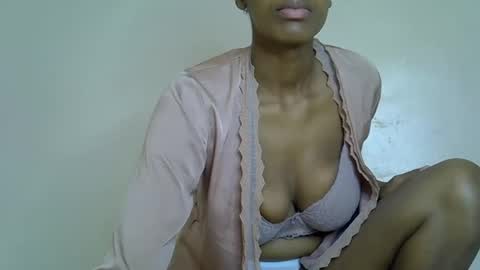 shanizz online show from September 29, 2025, 4:28 am