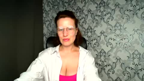 Shannen online show from July 14, 2026, 8:19 am