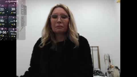 Snapshot of shannon07 chatting on February 25, 2026, 4:22 am Shannon07 online show from February 25, 2026, 4:22 am