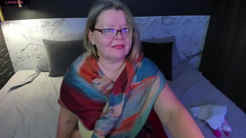Shannon online show from December 13, 2024, 3:54 pm