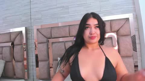 Snapshot of shanon_hughes chatting on December 7, 2024, 4:42 am shanon online show from December 7, 2024, 4:42 am