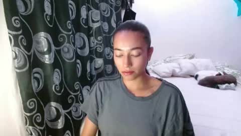 shantal_d03 online show from October 7, 2025, 4:53 am