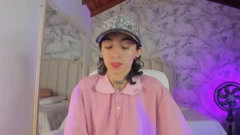 Snapshot of shantal_thompson21 chatting on November 16, 2025, 3:34 am Shantal online show from November 16, 2025, 3:34 am