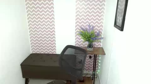 Dayana online show from May 10, 2026, 3:28 pm